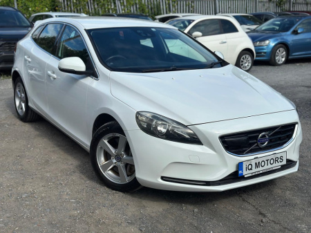 2015 Volvo V40 AUTOMATIC 1.5 LOW MILEAGE (1877) €13,750