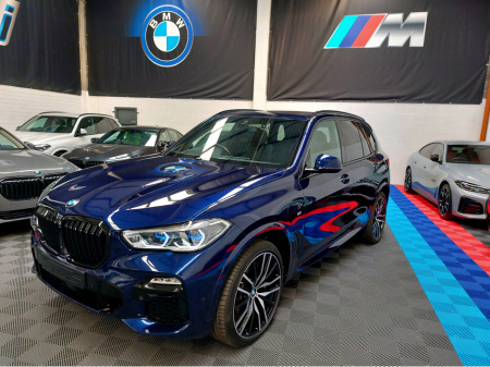 2022 BMW X5 222 X5 45E M SPORT XDRIVE (HUGE SPEC) MERINO INDIVIDUAL LEATHER -  PREMIUM PACK- COMFORT+PACK- VISIBILITY PACK- TECHNOLOGY PACK-  HEAT CLIMATE PACK- MASSAGE SEATS- CLIMATE SEATS-  SOFT CLOSE DOORS- €79,995