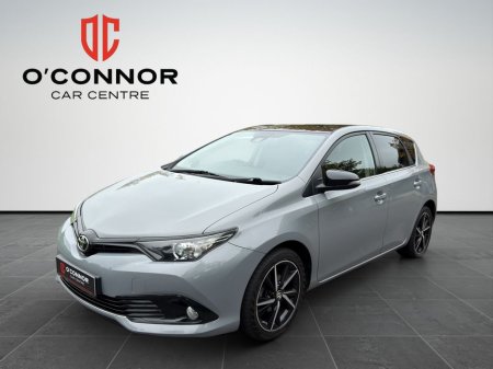 2018 Toyota Auris “Stylish Enough for the Weekend, Sensible Enough for Monday.” €15,888