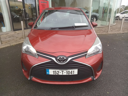 2015 Toyota Yaris 1lt Petrol €11,900