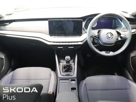 2025 Skoda Octavia Selection 2.0TDI 115HP €33,950