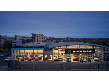 2020 Land Rover Range Rover P400e WESTMINSTER URBAN EDITION HYBRID=HUGE SPEC//CARBON BODYKIT=23-INCH ALLOYS//FULL SERVICE HISTORY=202 REG=ONLY €170 ANNUAL ROAD TAX//TAILORED FINA €56,995