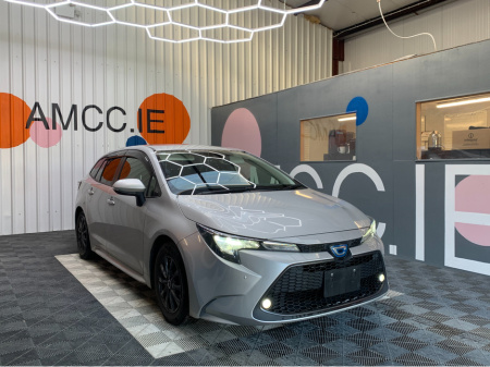 2021 Toyota Corolla HYBRID 4WD / 125k KMs / Reverse Camera, Cruise Control & More