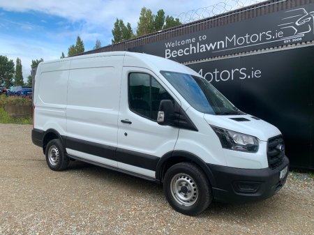 2022 Ford Transit 2.0 TDCI 130 PS MWB MED ROOF // PRICE EXCL. VAT // ONE OWNER // FULL SERVICE HISTORY // EXCELLENT CONDITION //