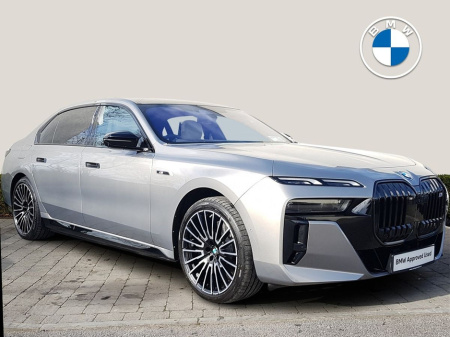 2025 BMW 7 Series M760e xDrive M Sport