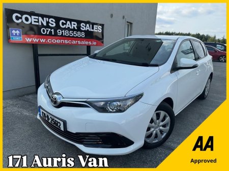 2017 Toyota Auris 1.4 D4D Terra Car-Van
