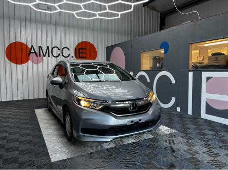 2020 Honda Shuttle 1.4 HYBRID / 63k KMs / ADAPTIVE CRUISE , & MORE