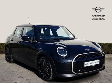 2025 MINI Hatch Exclusive Level 1