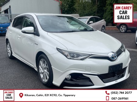 2016 Toyota Auris 2016-1 Toyota auris