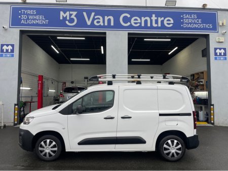 2019 Citroen Berlingo 2019 Citroen Berlingo LX 220v Built in socket!!! €9,950