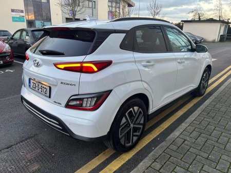 2023 Hyundai Kona PREMIUM 64 kw 5DR AUTO €22,995