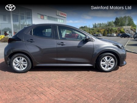 2021 Toyota Yaris 1.0 LUNA 4DR €18,500