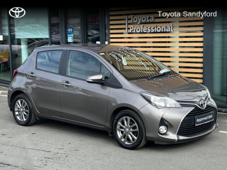 2017 Toyota Yaris 1.0 LUNA // REAR CAMERA // BLUETOOTH // ALLOY WHEELS // €180 ROAD TAX // TOYOTA WARRANTY €14,945