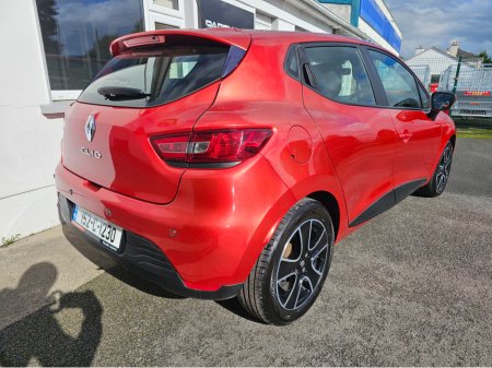 2015 Renault Clio IV DYNAMIQUE 1.2 PET 7 4DR PETROL €8,950