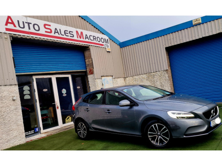 2017 Volvo V40 2.0TD D2 MOMENTUM ED 5DR LOW KM NEW NCT 07.27 €15,999