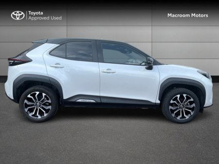 2023 Toyota Yaris  €31,000