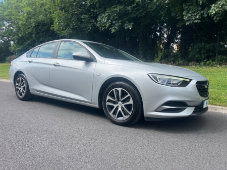 2018 Opel Insignia 1.6 (110PS) Turbo D ecoTEC SC €9,950