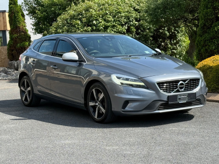 2016 Volvo V40 D4 (190hp) R-Design