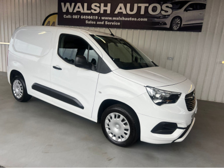2022 Opel Combo SPRT-L1H1-1.5 100PS D-6S D-6SP-MY22
