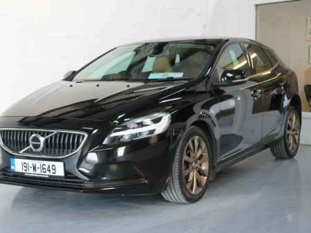 2019 Volvo V40 T2 MOM ED 5DR Auto