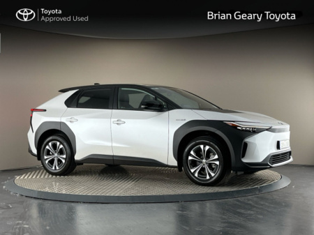 2025 Toyota bZ4X *3.9% APR* SPORT 11KW Two Tone