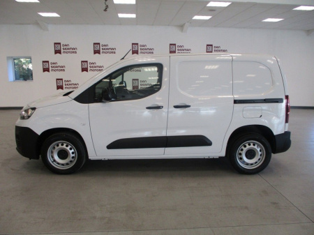 2025 Fiat Doblo  €22,353