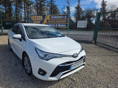 2017 Toyota Avensis 2.0 D-4D (143) Luna Navi