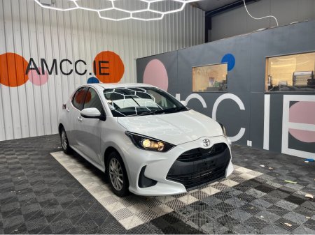2022 Toyota Yaris YARIS AUTOMATIC 1.0 PETROL / 25k KMs / REVERSE CAMERA & MORE