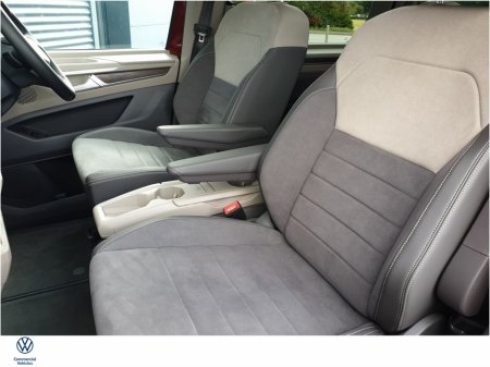 2025 Volkswagen Multivan 2.0TDI 240BHP STYLE PHEV AUTOMATIC WITH PANORAMIC SUNROOF AND UPGRADED ALLOYS €79,950