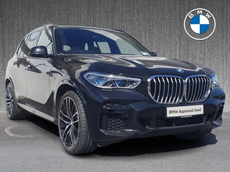 2022 BMW X5 xDrive45e M Sport €67,995