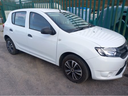 2015 Dacia Sandero ALTERNATIVE 1.2 75 201 4DR €6,950