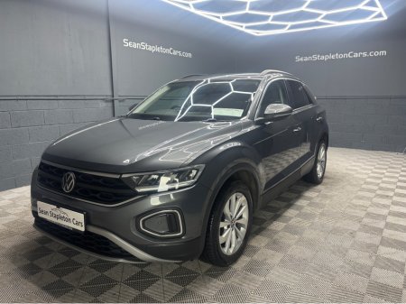 2022 Volkswagen T-Roc LIFE 1.0 TSI MANUAL 6SPEED FWD 1