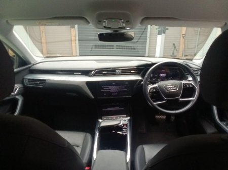2022 Audi e-tron TECHNIK 55 QUATTRO // 95 KwH BATTERY €33,950