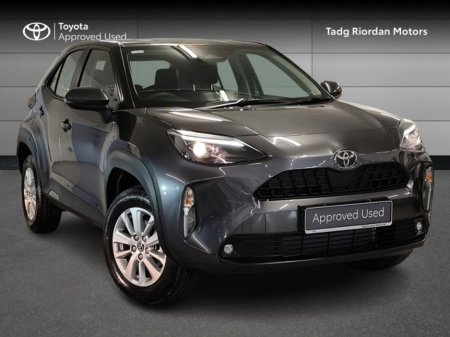 2025 Toyota Yaris Cross LUNA