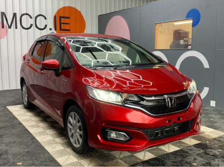 2019 Honda Fit 1.5 HYBRID AUTOMATIC / 98k KMs / Adaptive Cruise, Reverse Camera & More €14,950