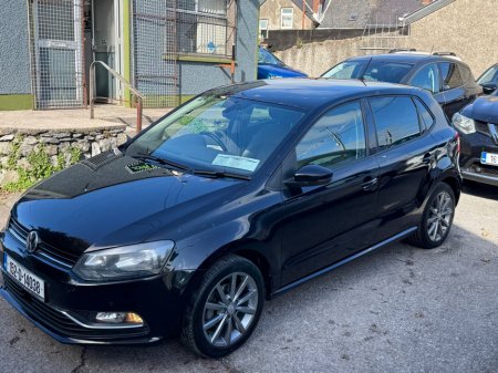 2015 Volkswagen Polo Ideal starter car €10,200