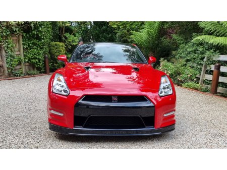 2016 Nissan GT-R  €99,995