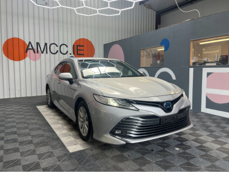 2019 Toyota Camry ONLY €22950! 2.5 HYRBID / 88k KMs / REVERSE CAMERA & ADAPTIVE CRUISE & MORE
