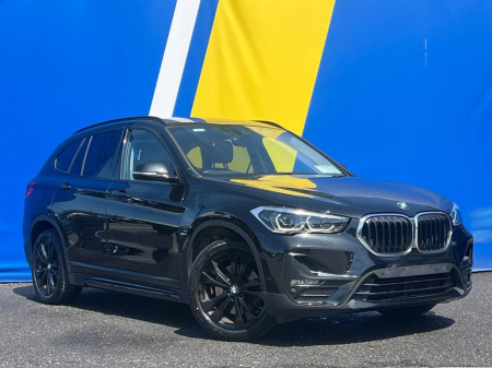 2021 BMW X1 SPORT XDRIVE25e 1.5 HYBRID // FULL SERVICE RECORD // SHADOW PACK // APPLE CARPLAY/ANDROID AUTO