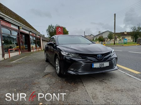 2019 Toyota Camry Hybrid Auto