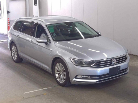 2017 Volkswagen Passat TSI ELEGANCE LINE *Coming Soon* / 119k KMs / Heated Seats, Reverse Camera & More
