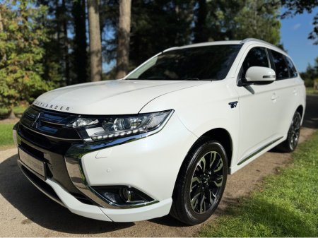 2017 Mitsubishi Outlander 2.0PHEV PLUG IN HYBRID * LOW KMS *