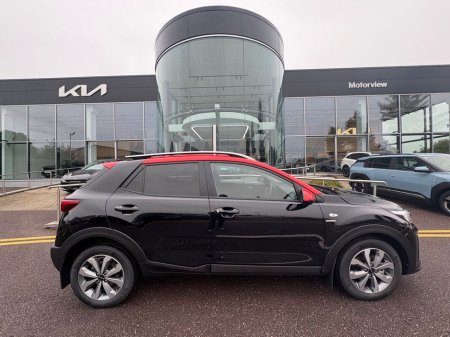 2025 Kia Stonic 252 two tone, sports edition, *finance from 3.9%* metallic paint, *7 year warranty* *3 year AA* Reversing Camera, Touch Screen Infotainment Syst €27,990