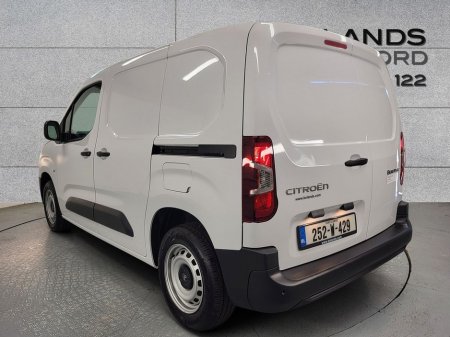 2025 Citroen Berlingo MWB LX Plus From €88 Per Week €20,325