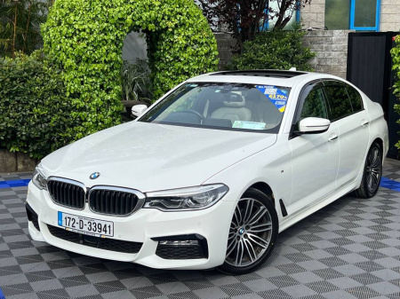 2017 BMW 5 Series 523d M-SPORT 2.0 AUTO * HUGE SPEC * // OPENING SUNROOF // HEADS-UP DISPLAY // 4 LEATHER HEATED SEATS