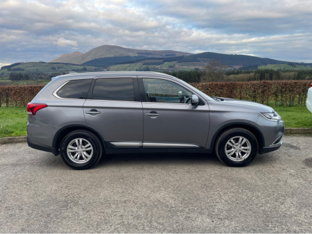 2019 Mitsubishi Outlander 2.3 Di-D 4WD Commercial