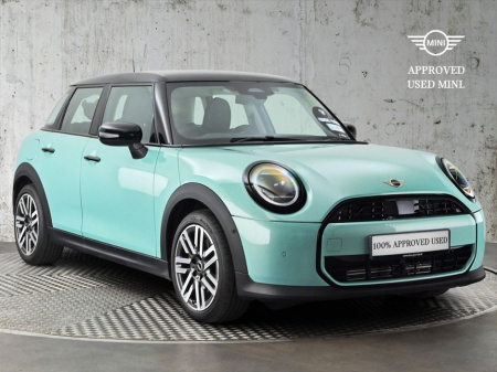 2025 MINI Hatch Cooper C 5 Door €39,900