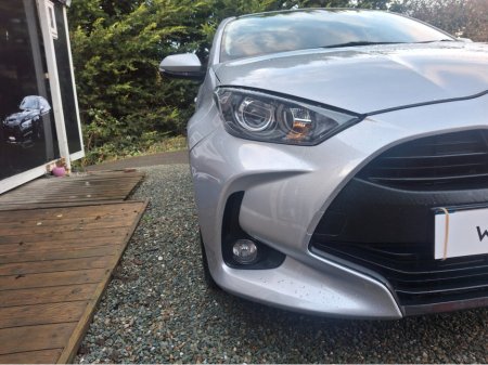 2022 Toyota Yaris 1.0 LUNA 4DR €15,750