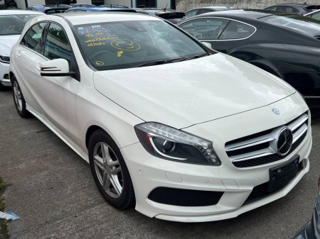 2015 Mercedes-Benz A Class A180 AMG-LINE 1.6 AUTO // FULL SERVICE HISTORY // LEATHER/ALCANTARA AMG SEATS // PARKING SENSORS & REVERSE CAMERA €15,900