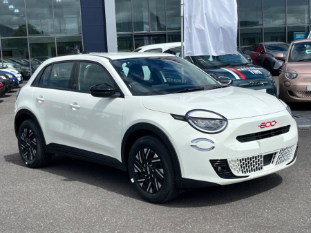 2025 Fiat 600 (RED) 54kWh 115kw (156HP)
